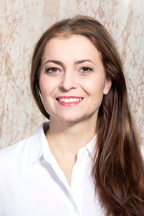 Evellyn Pacoláková as 