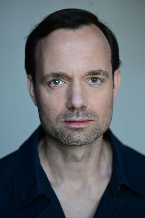 Thore Jarosch as Father