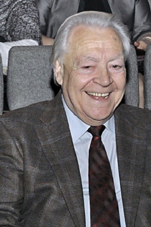 Feliks Margolin as Direktor Teatra