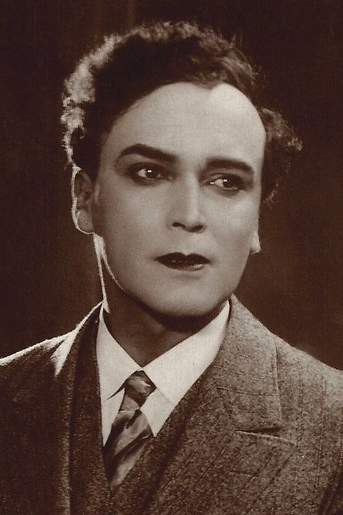 Vladimir Gajdarov as 