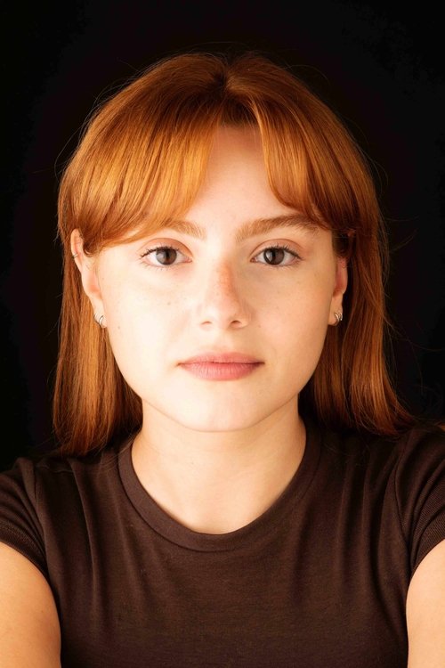 Leonor Oliveira as Marta