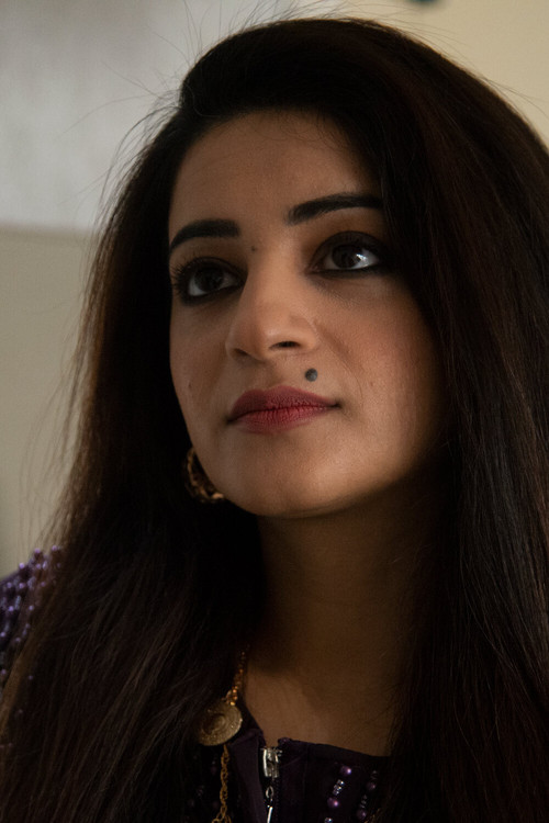 Hend Orfiah as Um Salem