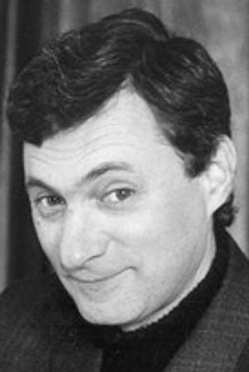 Faust Mindlin as бизнесмен в гостиничном номере