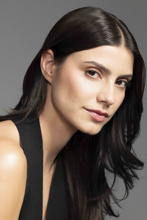 Bárbara López as Mariana