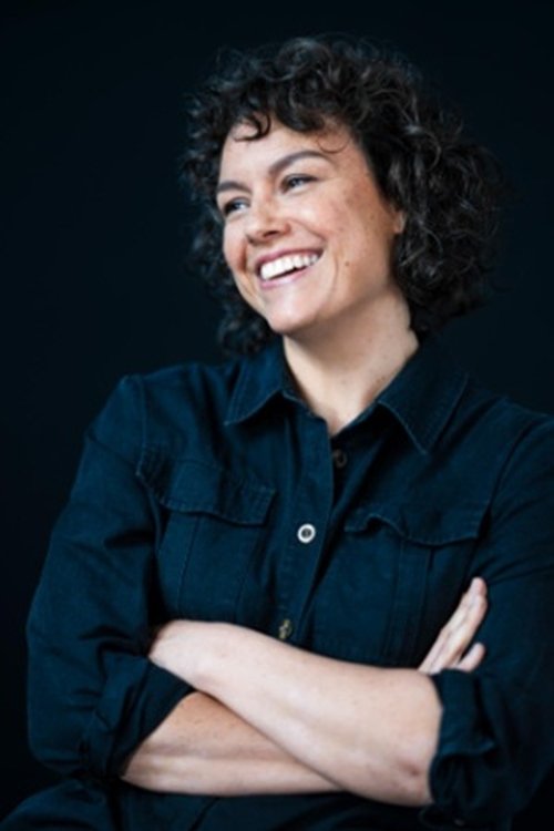 Amy Mathews as Maggie