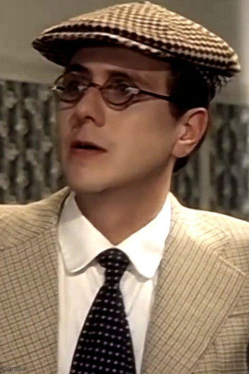 Mikhail Lyubeznov as 