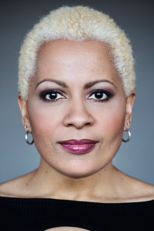 Kim Richardson as Dolores