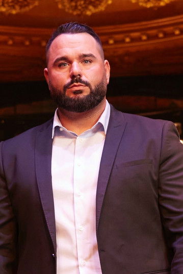 Salvatore Livolsi as Self : Il Cello's member