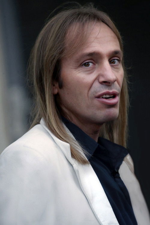 Alain Robert as Self