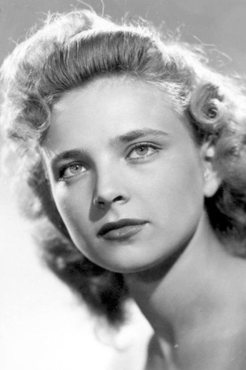 Erzsébet Házy as Grand Duchess Antonia