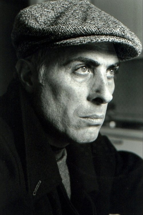 Lello Giulivo as Ciro