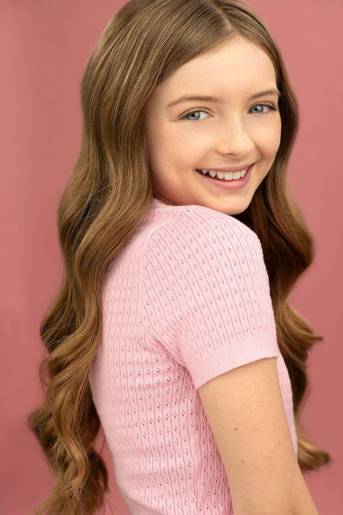 Emma Oliver as Parisian Little Kid