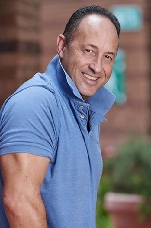 Dirk Stoltz as Scroet