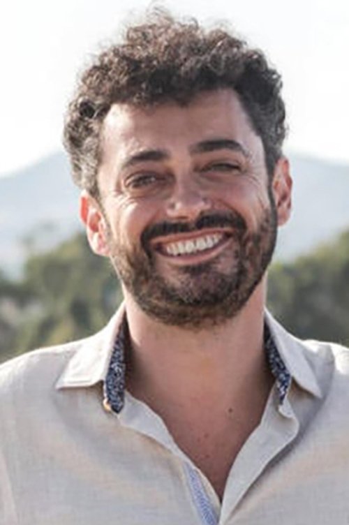 Stefano Manca as Tebaldo