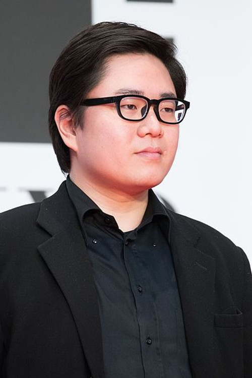 Isora Iwakiri as Isora