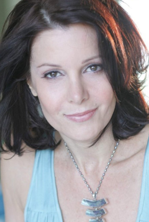 Tarri Markel as Lt. Justine Evers