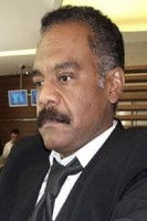 Hamdy El Ramly as زوج عفاف - الجار