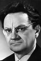 Nikolai Romanov as лейтенант (нет в титрах)