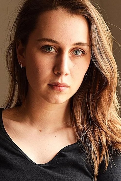 Julie Brochorst Andersen as Laura