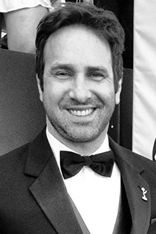 Beto Ribeiro as Dr Pinofox