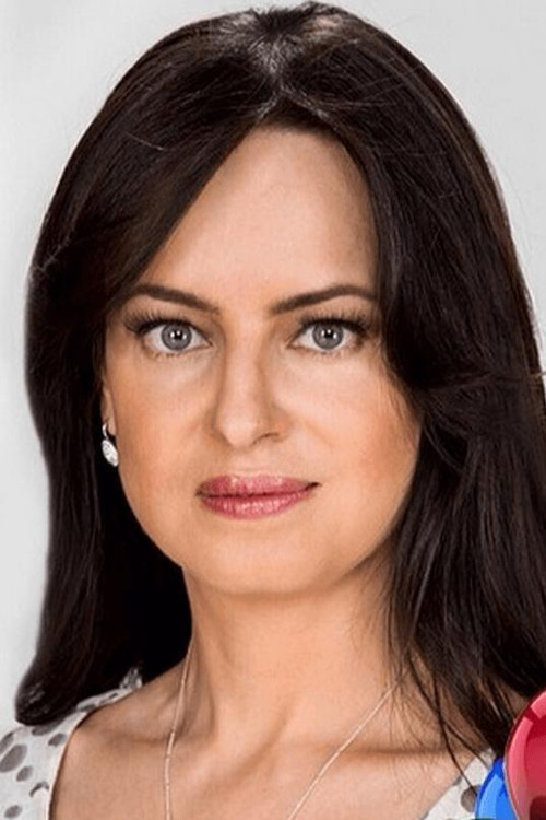 Gabriela Platas as Claudia