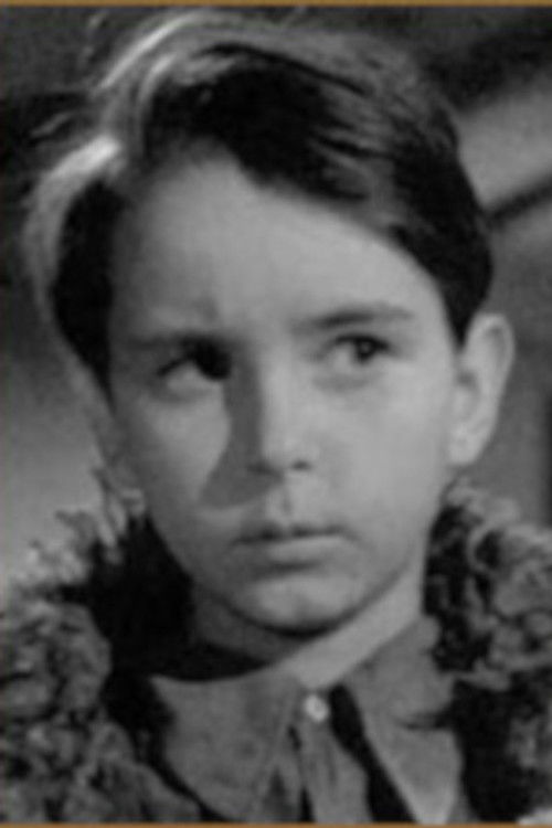 Pyotr Maltsev as Zhenya