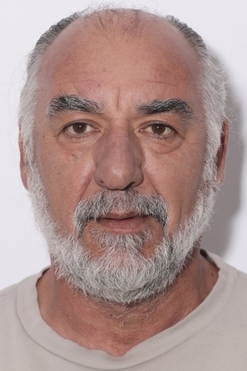 Laze Manaskov as Father Avram