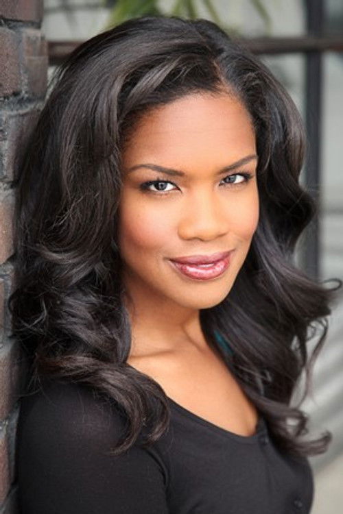 Jahmela Yarbrough as Bobbie