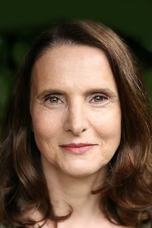 Kitty Martin as Fanny