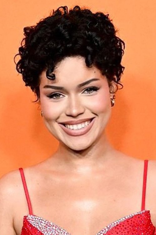 Aiyana-Lee as Sula Janie Zimmie