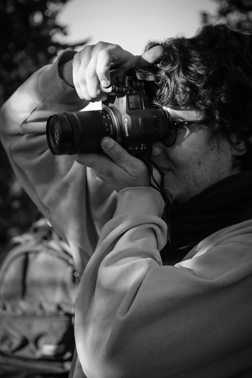 Clément Gradelet-Poujol as Lucas