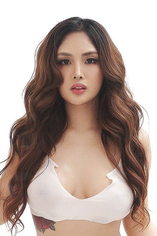 Milana Ikimoto as GF