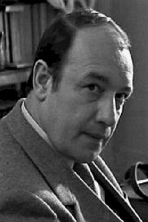 Jan Tesarz as Soldier