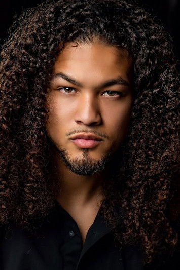 Timothy Kyle Roberts as Actor