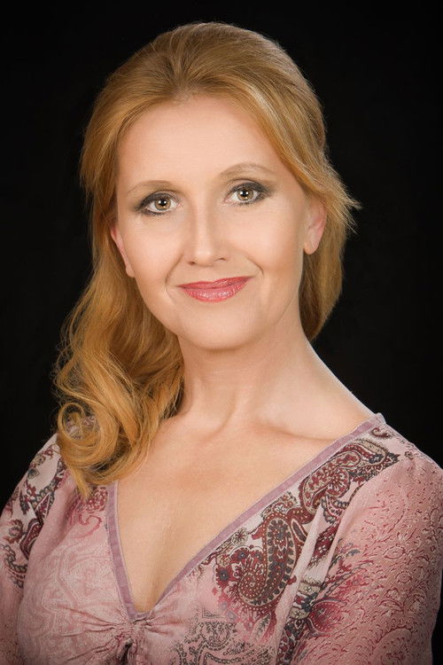 Ági Kökényessy as Peppe