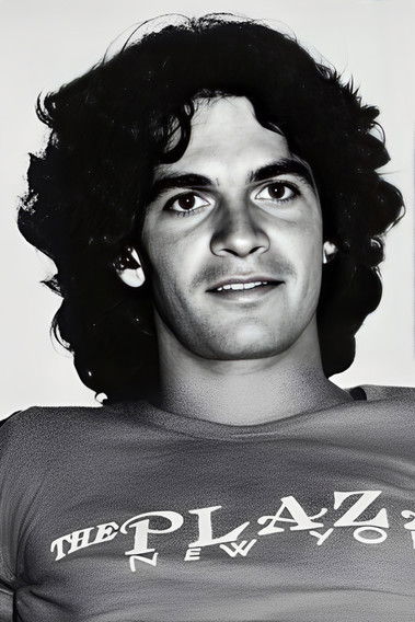 Cláudio Savietto as 