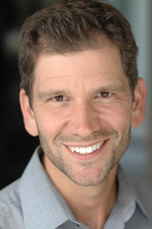 Michael Laurino as Detective Mullins