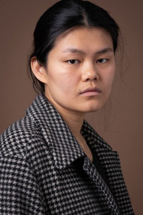 Emil Hernried as Yan