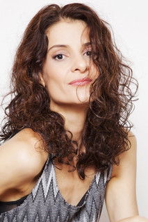 Daniele do Rosário as Vivi