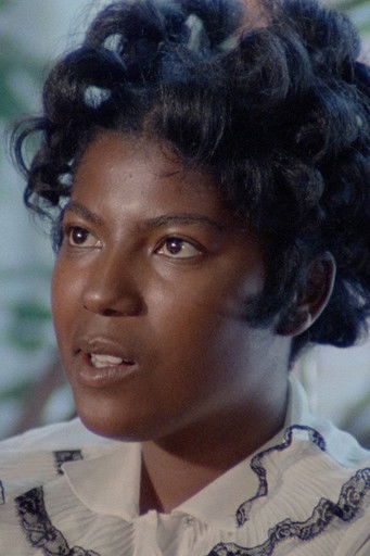 Jerri Hayes as Emma Mae