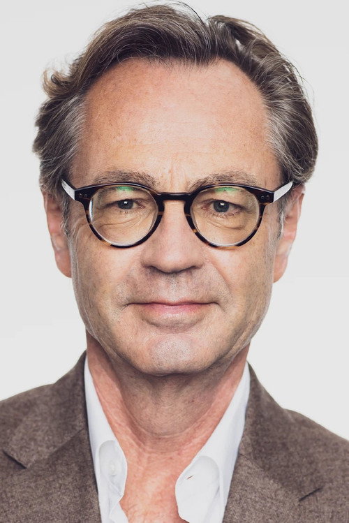 Thomas Kausch as TV-Mann