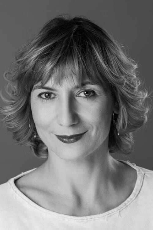 Daria Lorenci Flatz as Policajka