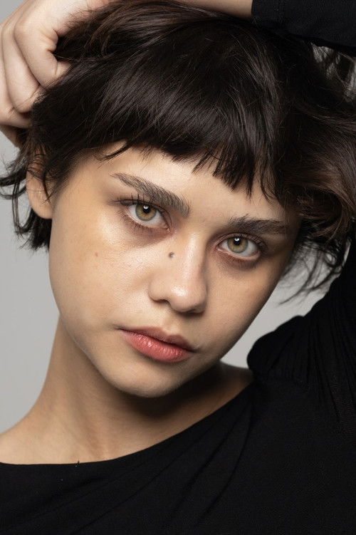 Alix Dariela as Camila