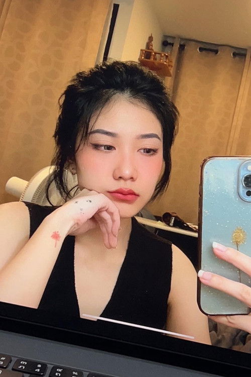 Buachompoo Wetchakul as Pim