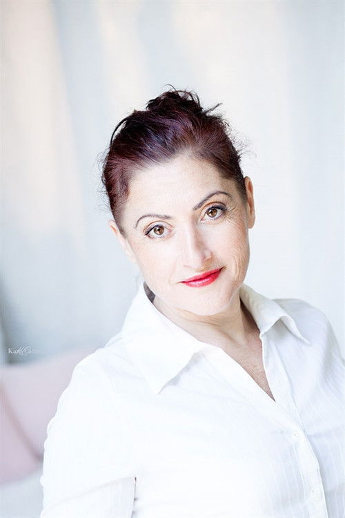 Patricia Samuels as Mère de Carole