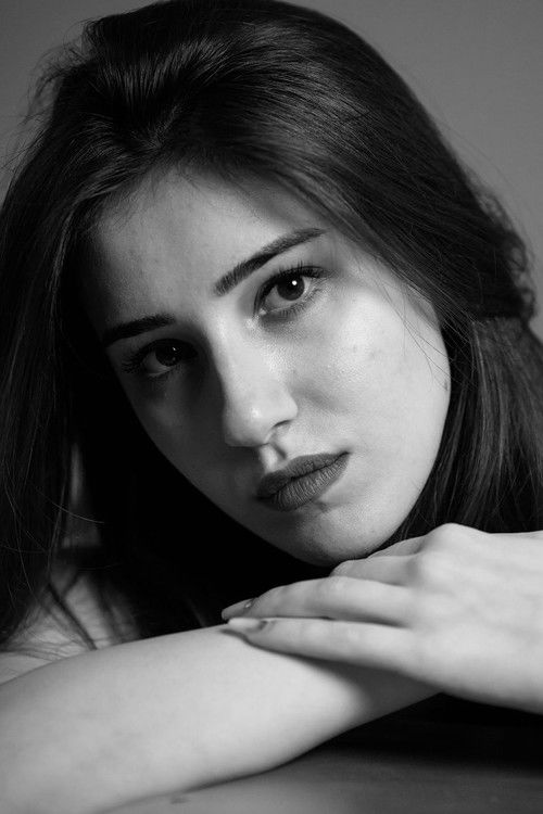 Rəbbilə Ələkbərzadə as Şəfəq