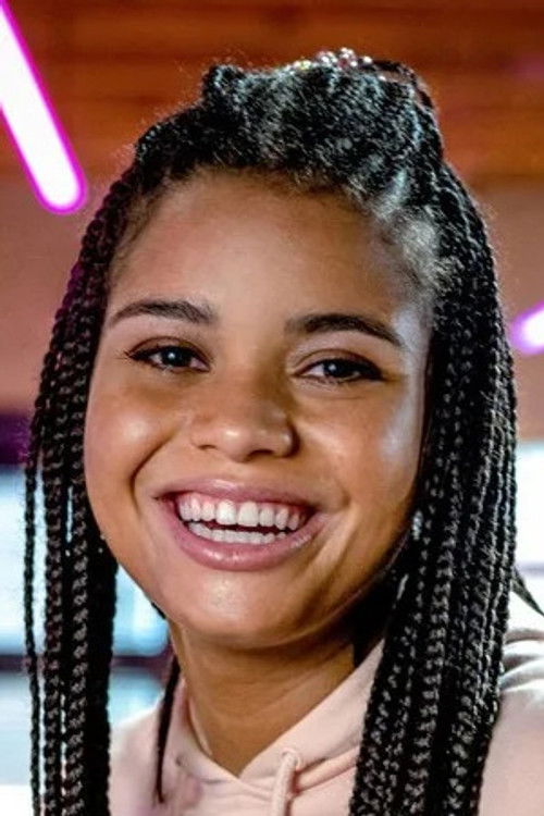 Naomi Stynen as Amal Goossens