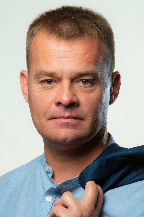 Vladimir Parshenkov as militiaman