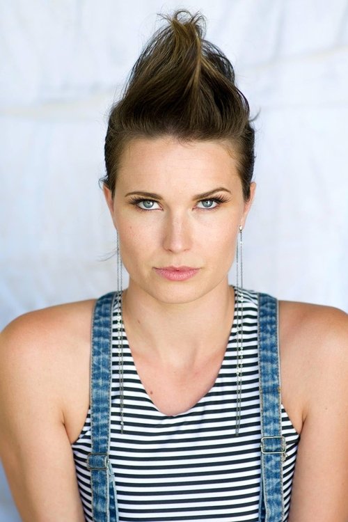 Lindsay Clift as Peter's Girl