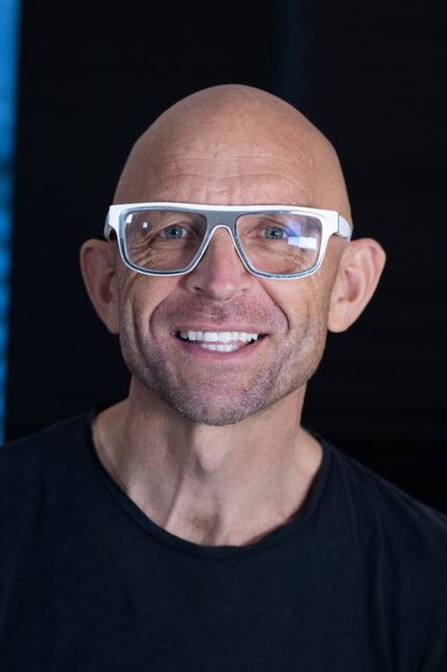 Jason Bradbury as Self - The Gadget Show